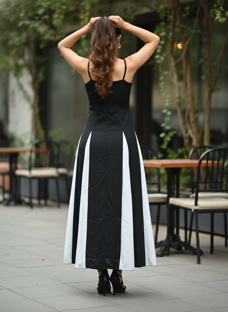 Black & White Long Kurta for Women – Sleeveless A-Line Flared Kurta for Party, Festive & Casual Wear