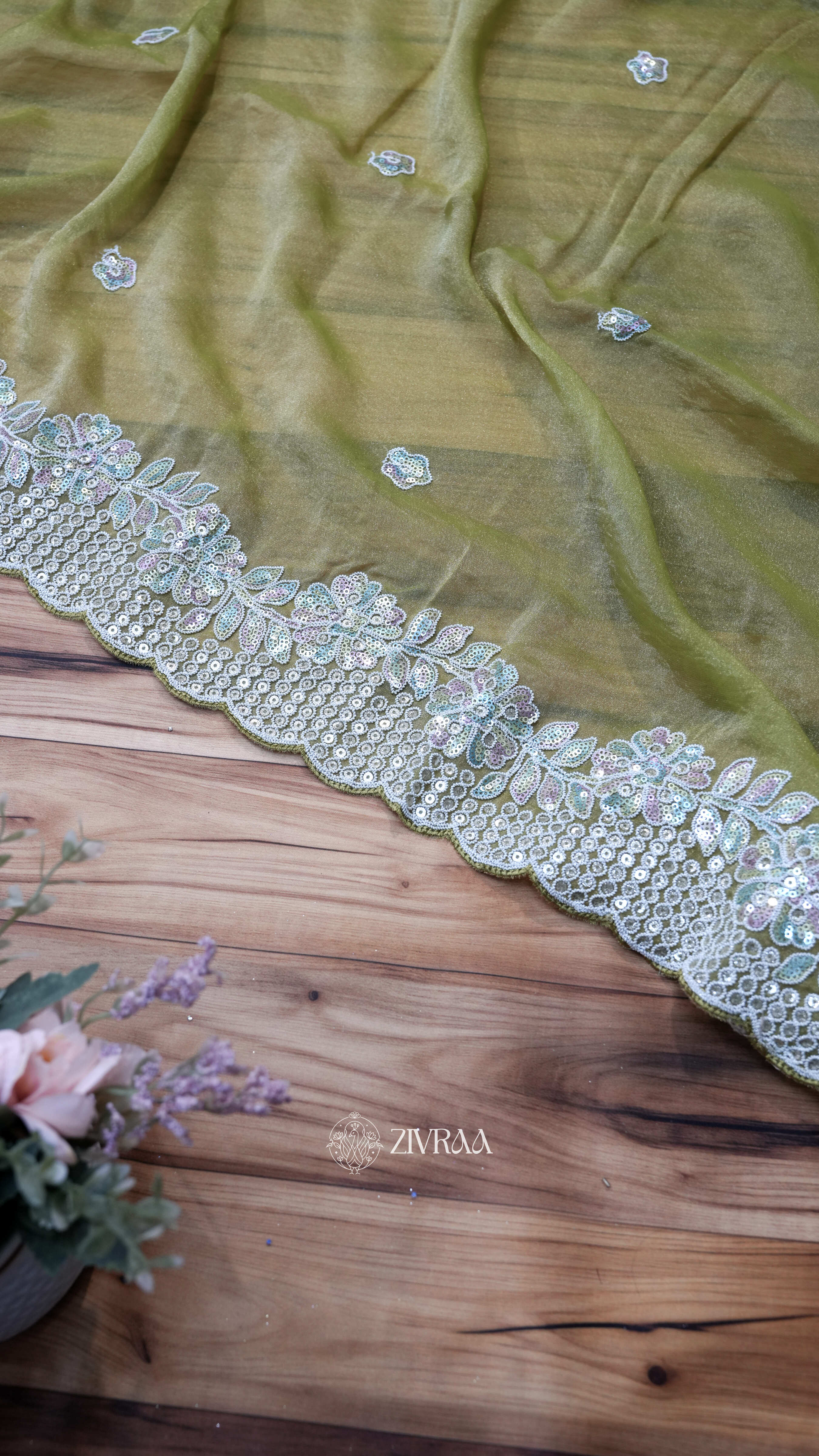 Elegant Peach Embroidered Saree – Timeless Grace & Luxury