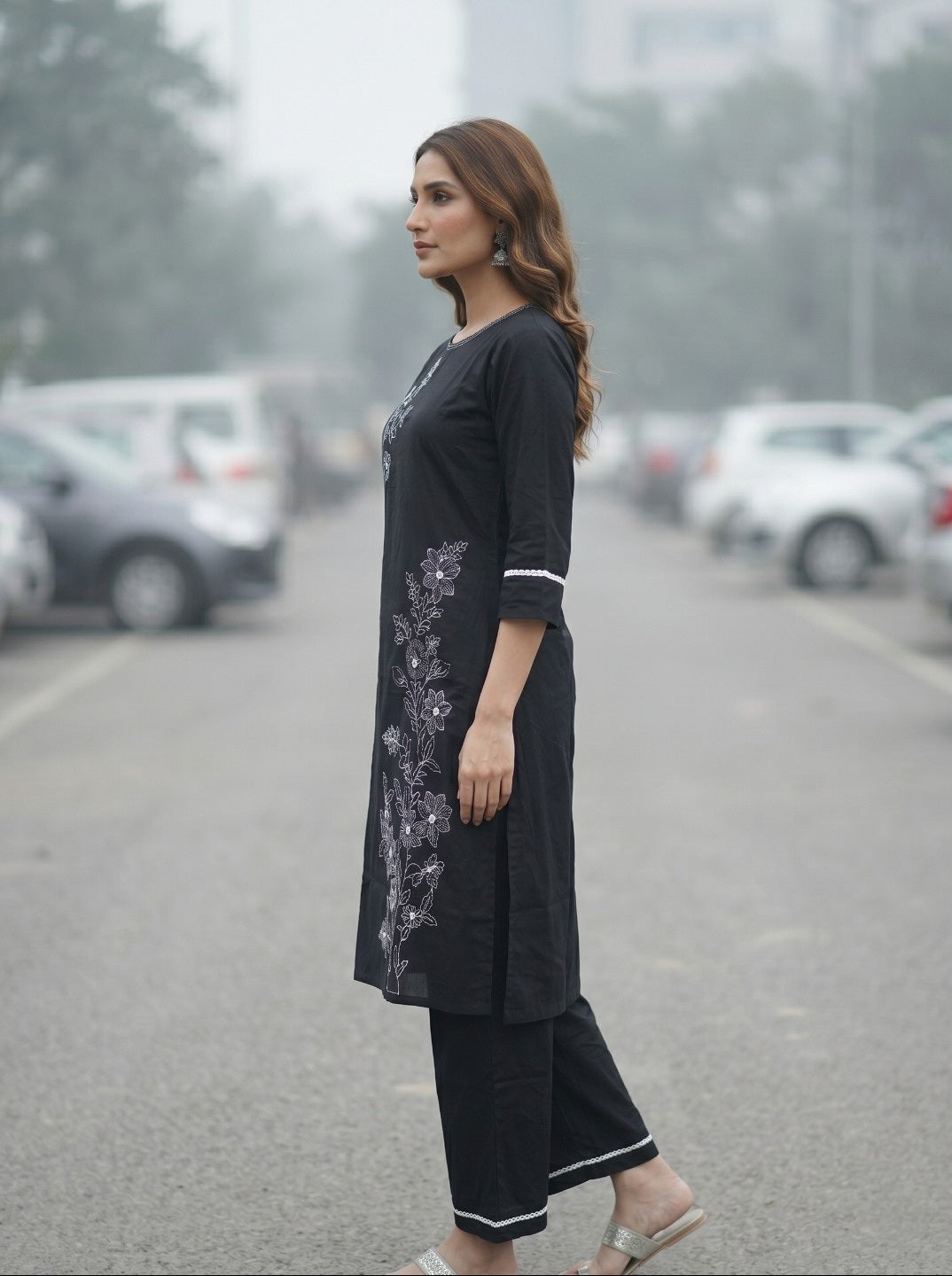 Women’s Black Cotton Kurta Set with White Floral Embroidery | Elegant Straight Kurta Set with Floral Thread Work