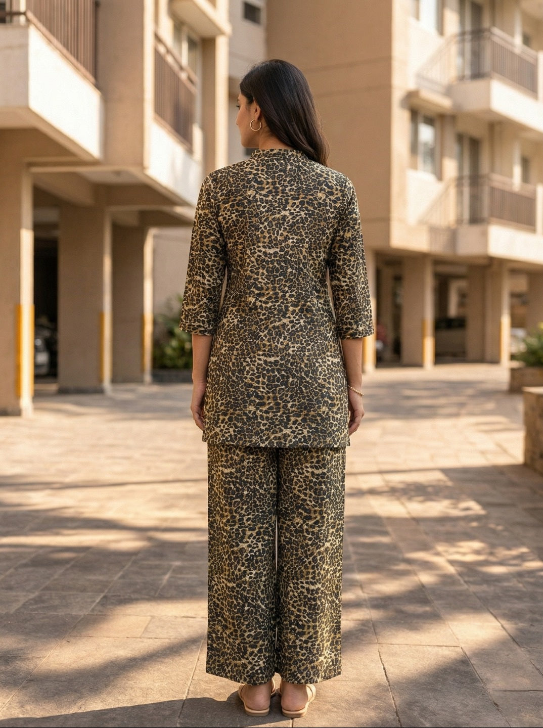 Printed Co-Ord Set with Mandarin Collar Top and Elasticated Trousers – Chic Everyday Statement Outfit