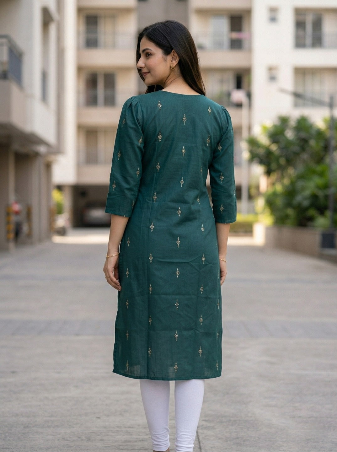 Women Cotton Blend Foil Print Kurti | Elegant Straight Fit Office & Casual Wear KurtI