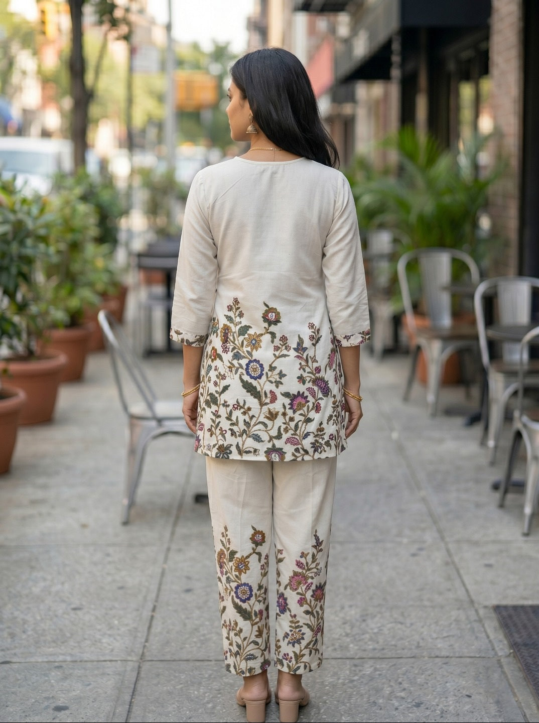 Women Off-White Floral Printed Khadi Cotton Co-Ord Set with Straight Kurta & Trousers