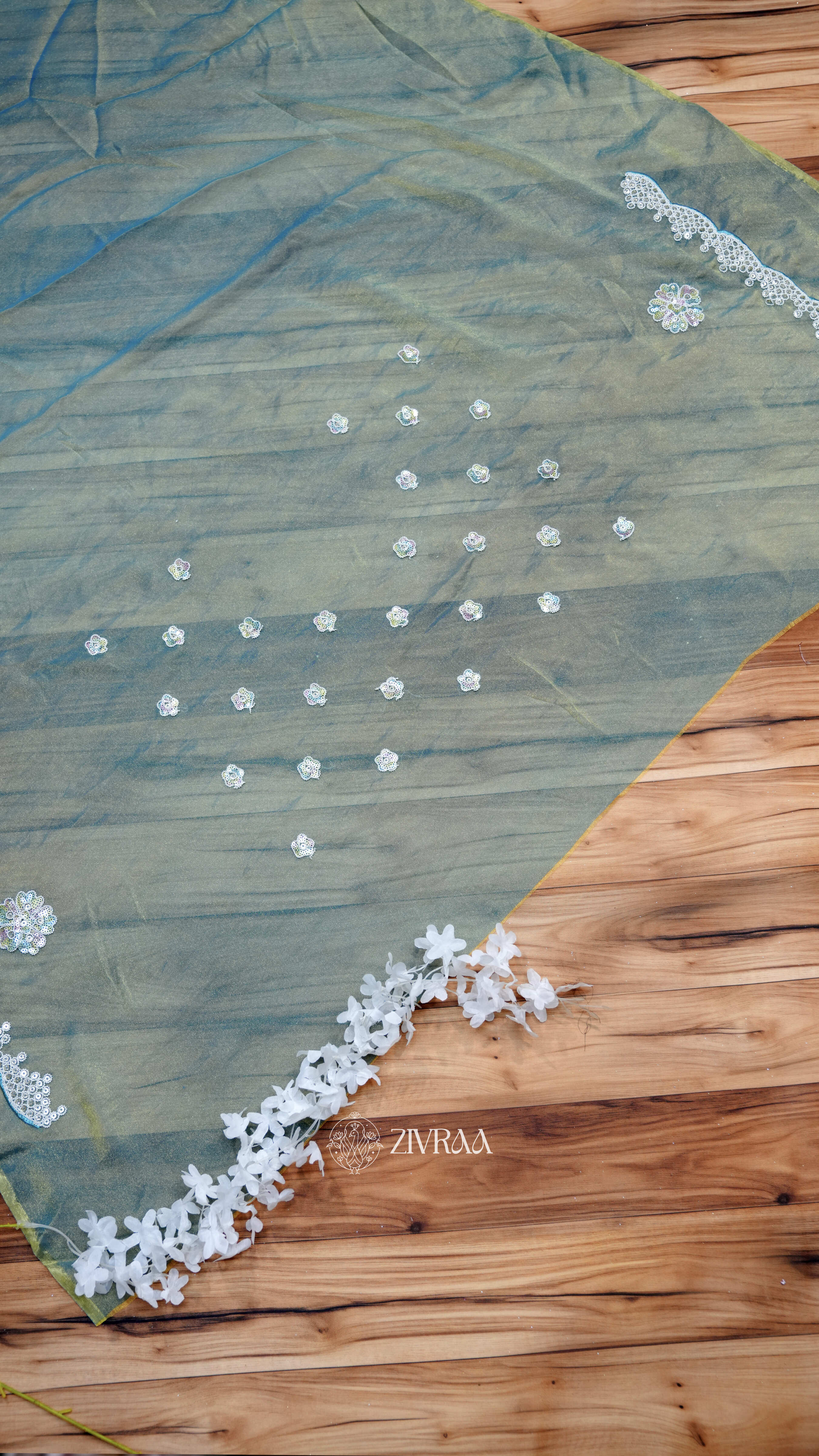 Elegant Peach Embroidered Saree – Timeless Grace & Luxury