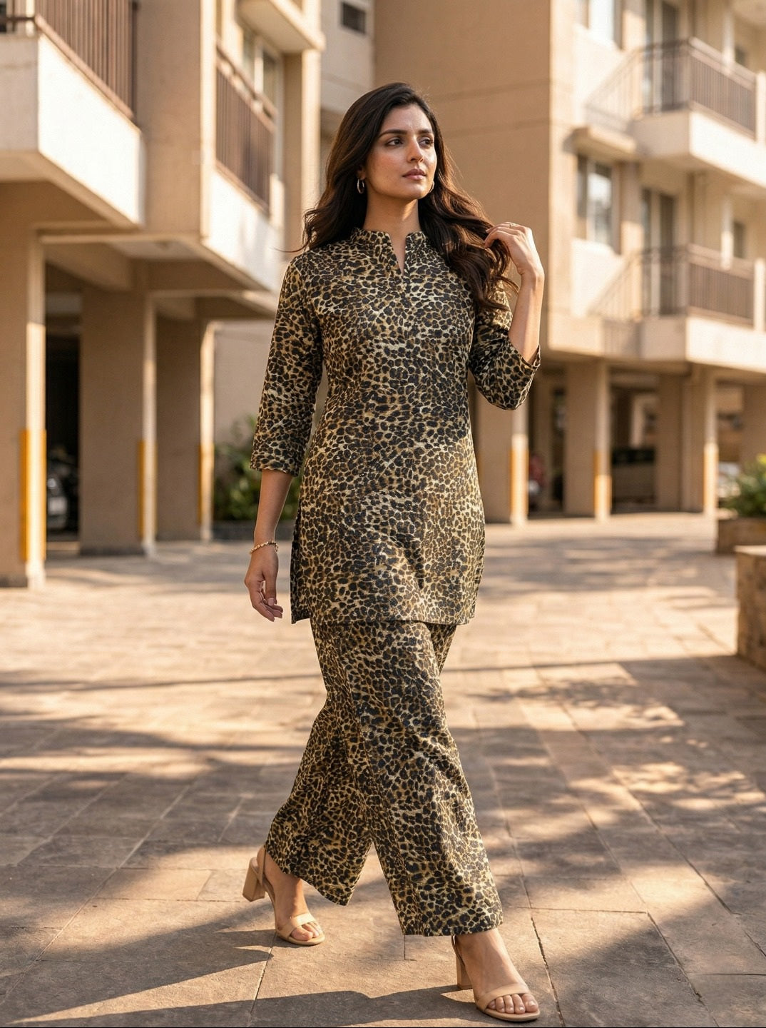 Printed Co-Ord Set with Mandarin Collar Top and Elasticated Trousers – Chic Everyday Statement Outfit