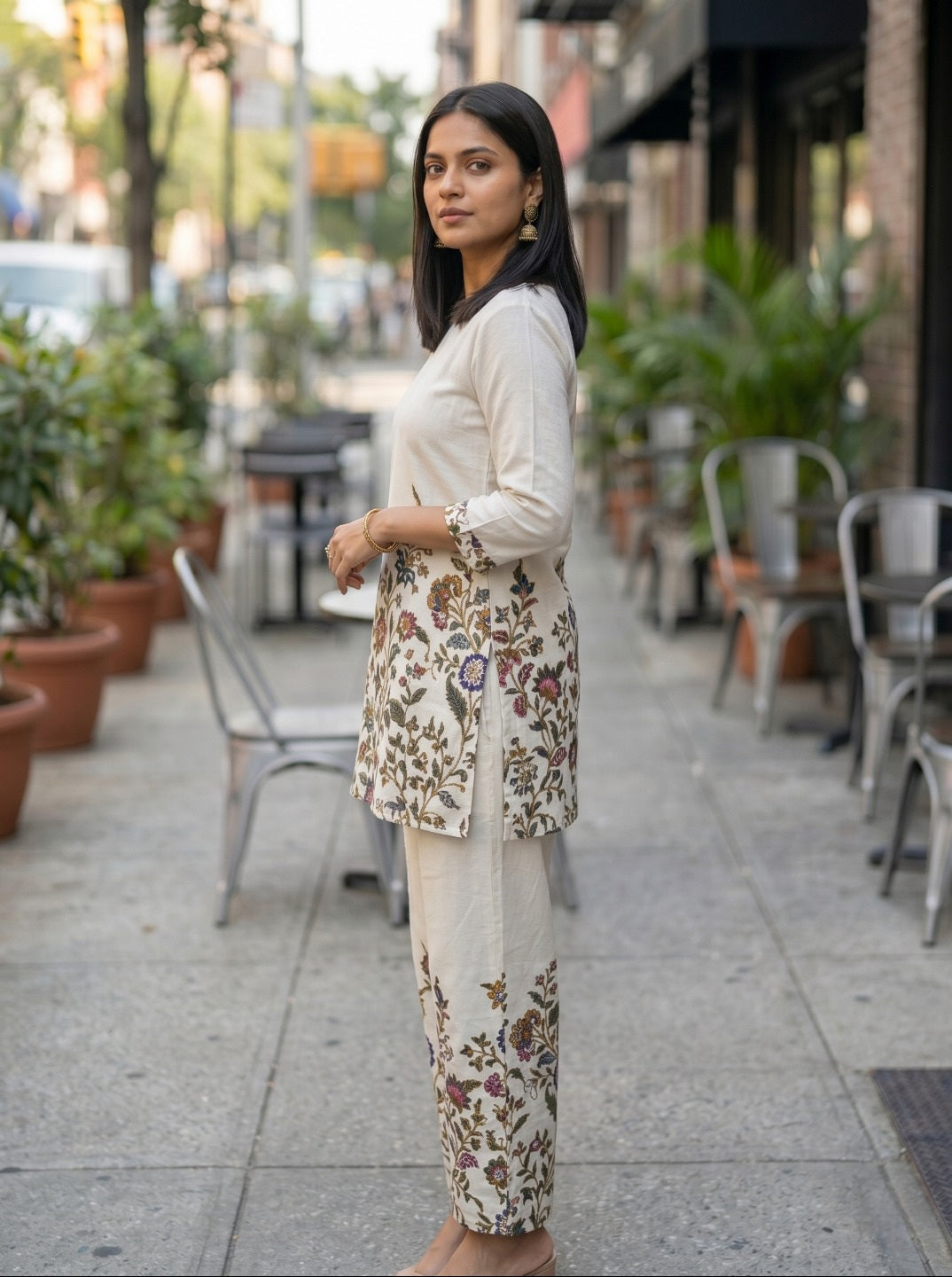 Women Off-White Floral Printed Khadi Cotton Co-Ord Set with Straight Kurta & Trousers