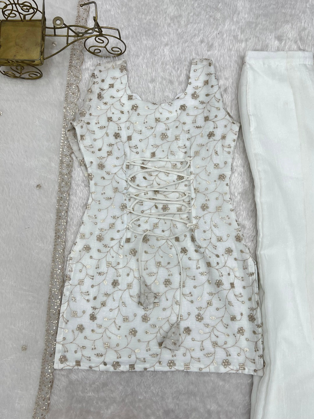 Elegant White Crunchy Silk Kurta Set with Dupatta | Ethnic Festive Wear for Women