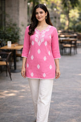 Elegant Pink Printed Kurti for Women – Stylish Ethnic Casual Wear