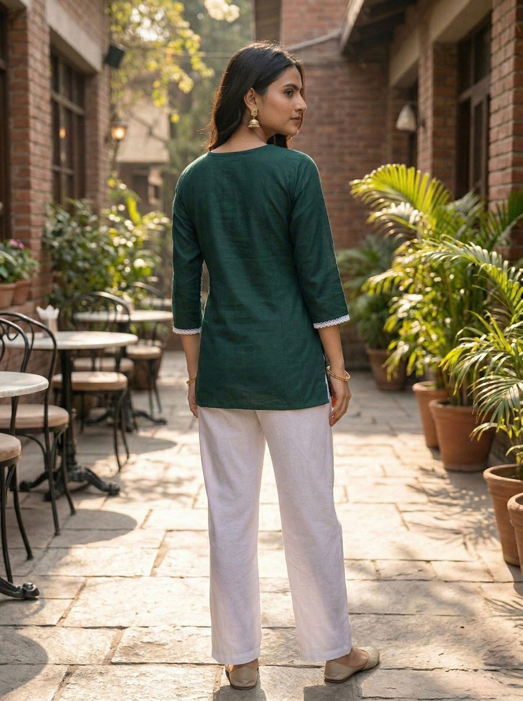 Elegant Dark Green Printed Kurti for Women – Stylish Ethnic Short Kurti