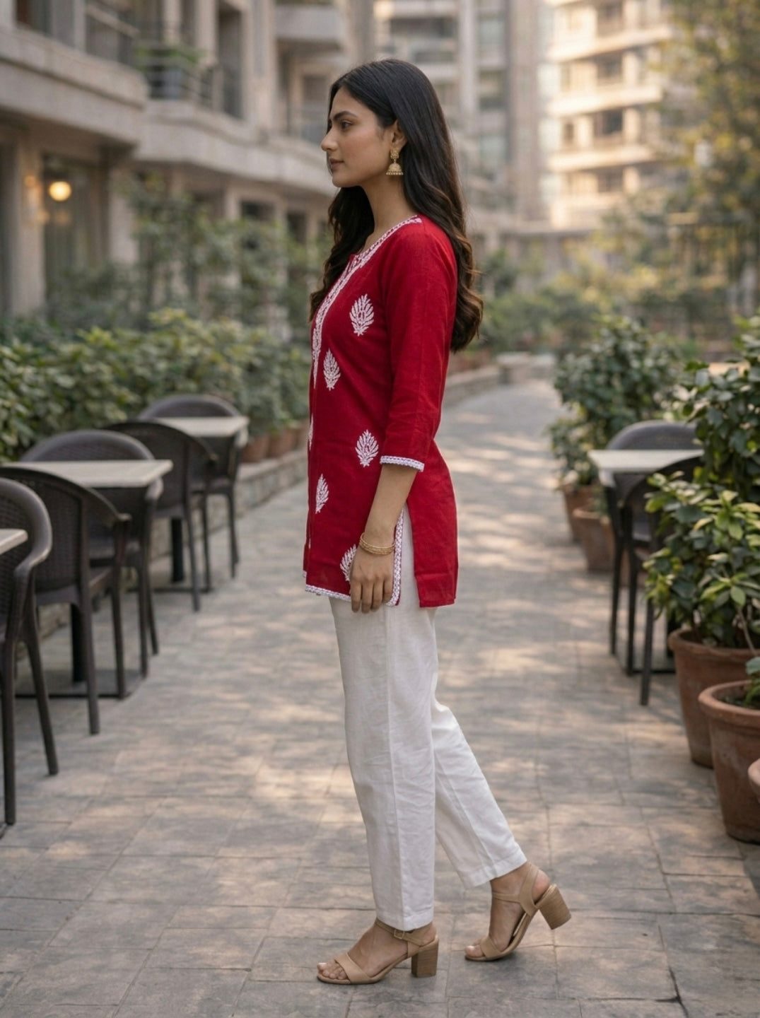 Stylish Red Printed Kurti for Women – Elegant Ethnic Short Kurti