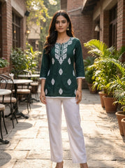 Elegant Dark Green Printed Kurti for Women – Stylish Ethnic Short Kurti