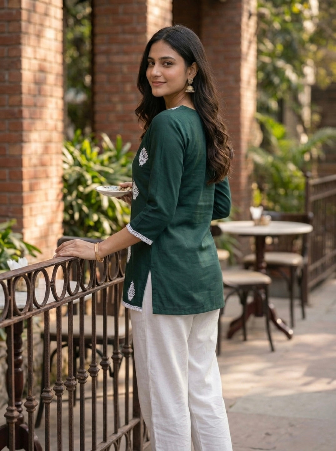 Elegant Dark Green Printed Kurti for Women – Stylish Ethnic Short Kurti