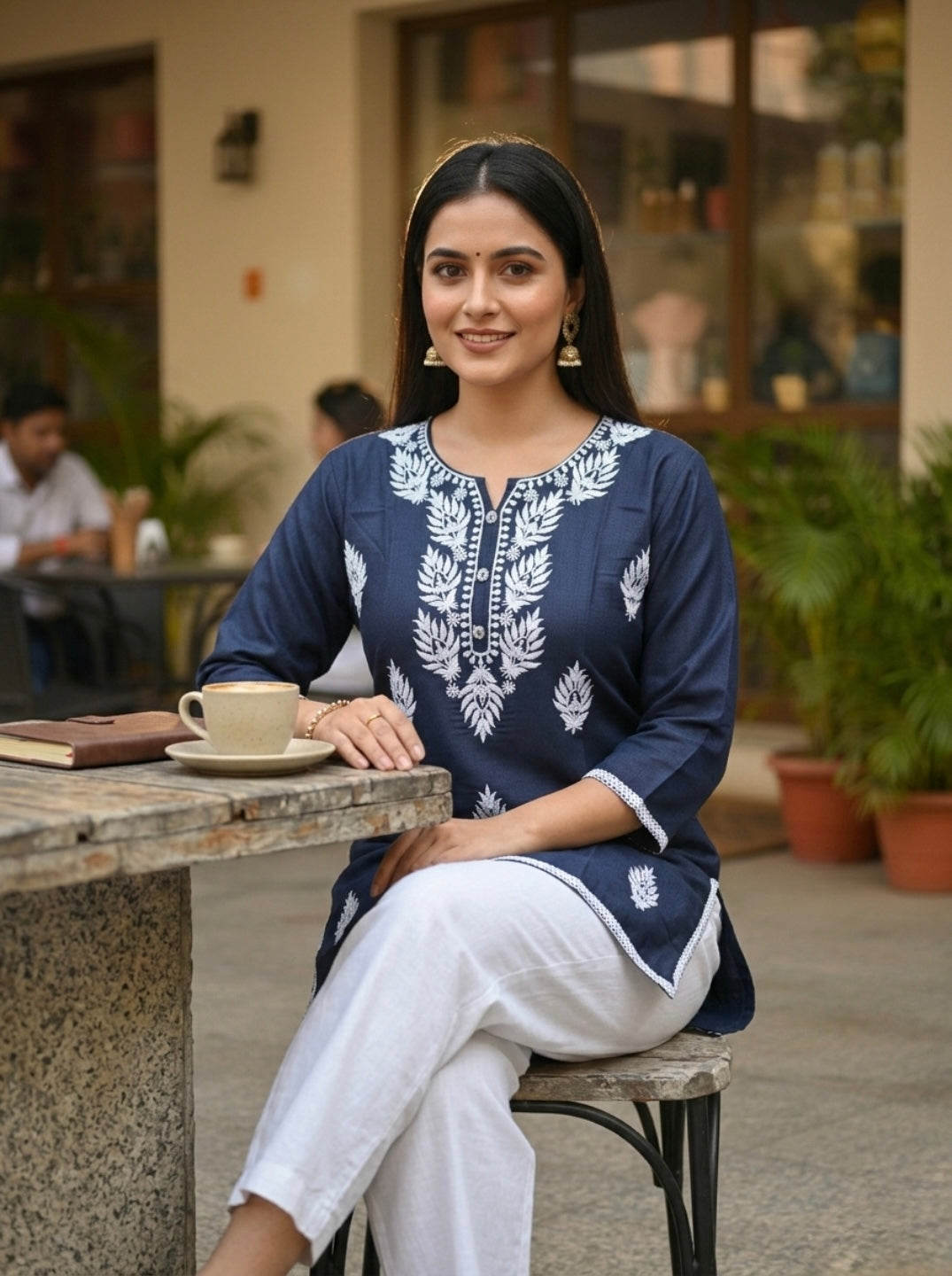 Elegant Navy Blue Printed Kurti for Women – Stylish Ethnic Short Kurti